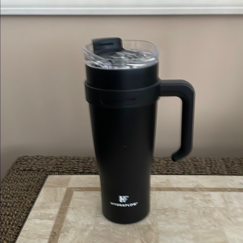 Hydro Flow Black Mug with Handle NWOT